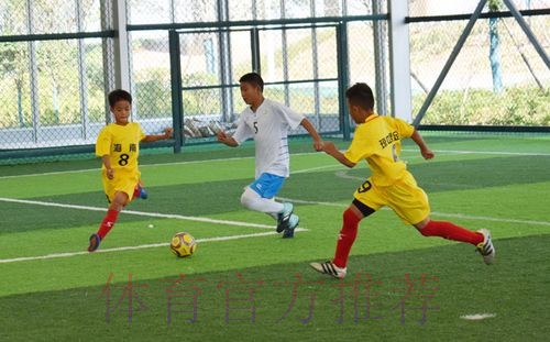 层林尽染湘江岸 “百舸”争流奋拼搏——2018“我爱足球”中国足球民间争霸赛南二赛区圆满结束 层林尽染湘江岸 “百舸”争流奋拼搏——2018“我爱足球”中国足球民间争霸赛南二赛区圆满结束